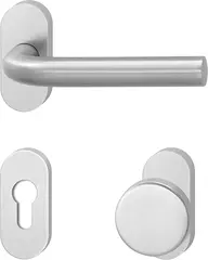 Fire protection fitting for narrow style doors