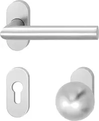 Fire protection fitting for narrow style doors